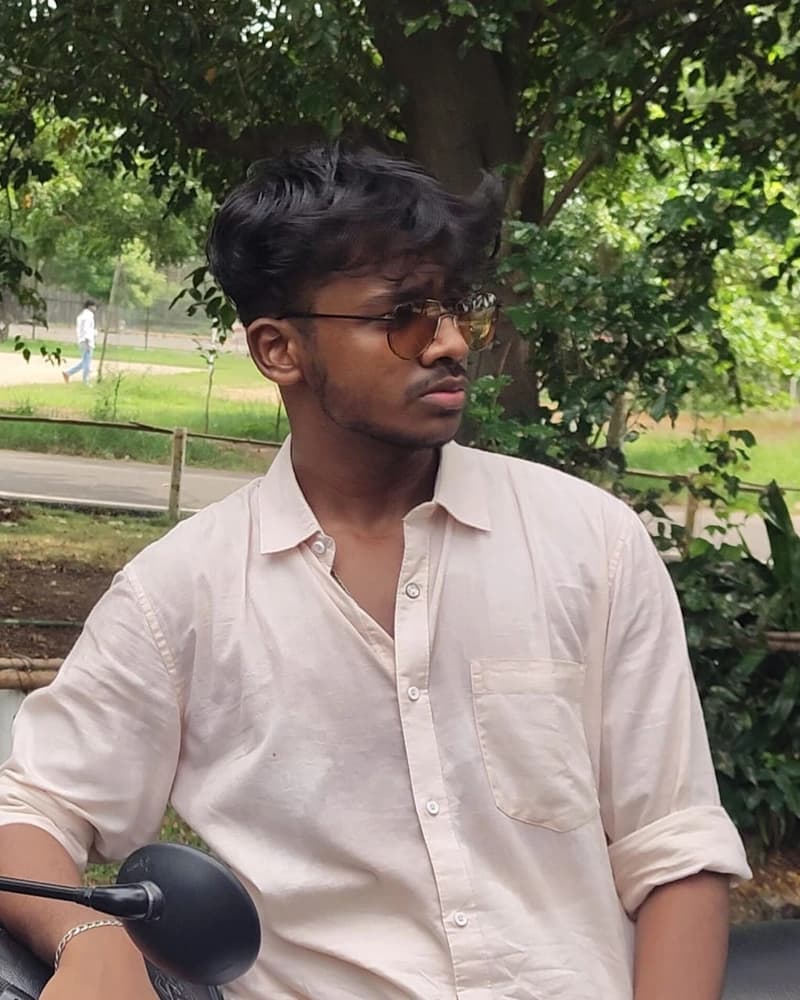 Buvanesh Raaj B Y portrait
