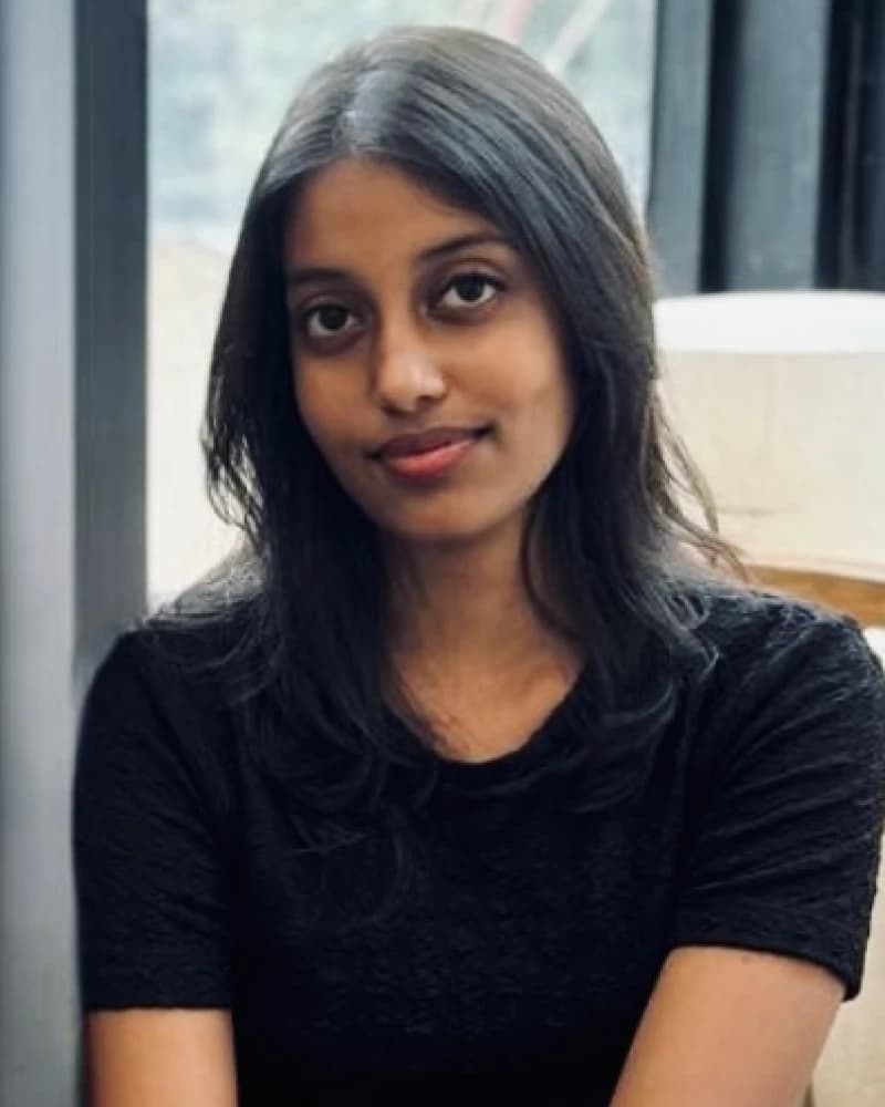 Vishanthini V portrait